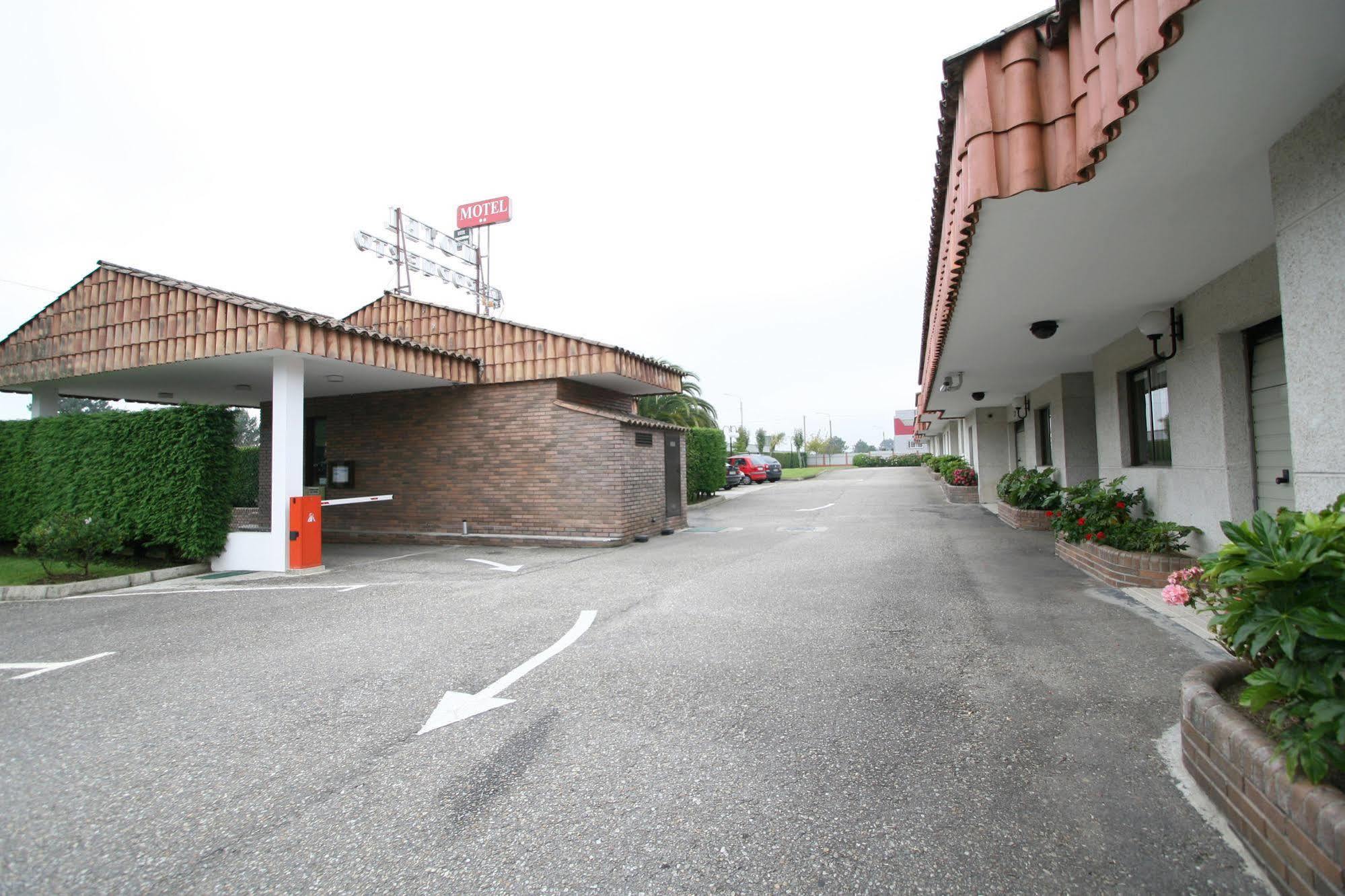 Motel Aeropuerto Vigo Exterior foto